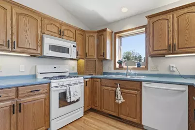 465 8th Street SW, Plainview, MN 55964 - Photo 30