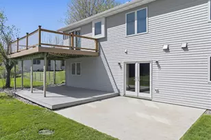 465 8th St SW, Plainview, MN 55964 - Photo 4