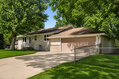 558 113th Lane NW, Coon Rapids, MN 55448 - Photo 4