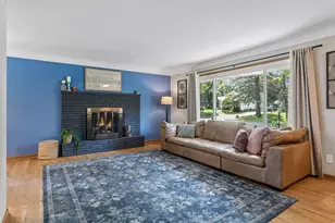 2309 Dorothy Ave, White Bear Lake, MN 55110 - Photo 8