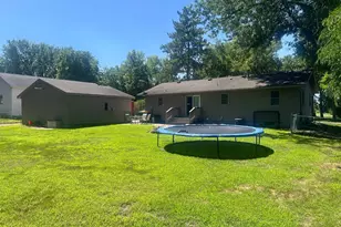 415 S Yale Ave, Litchfield, MN 55355 - Photo 30