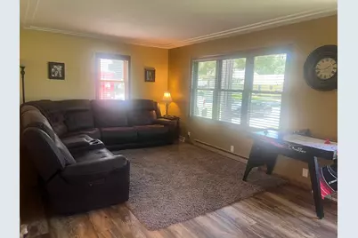 415 S Yale Avenue, Litchfield, MN 55355 - Photo 8