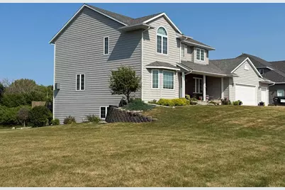 765 Sterling Avenue, Worthington, MN 56187 - Photo 2