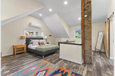 15 Sheridan Avenue S, Minneapolis, MN 55405 - Photo 24