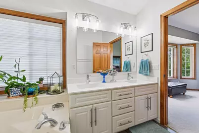 7432 Whitehall Road, Shakopee, MN 55379 - Photo 24