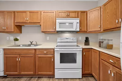 1880 3rd Avenue NW #211, Rochester, MN 55901 - Photo 6