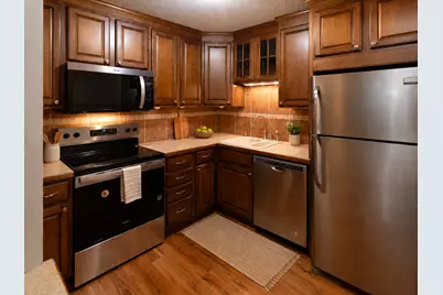 5643 Green Circle Drive #207, Minnetonka, MN 55343 - Photo 2