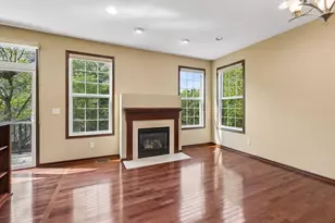 10002 Gentian Dr, Eden Prairie, MN 55347 - Photo 30
