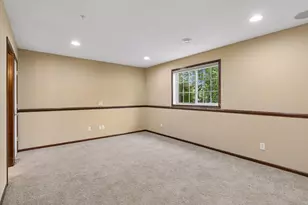10002 Gentian Dr, Eden Prairie, MN 55347 - Photo 58
