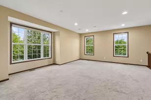 10002 Gentian Dr, Eden Prairie, MN 55347 - Photo 24