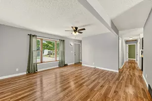709 37th St SW, Rochester, MN 55902 - Photo 4