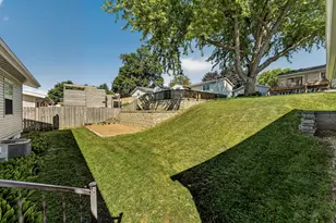709 37th St SW, Rochester, MN 55902 - Photo 24