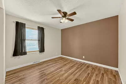 709 37th Street SW, Rochester, MN 55902 - Photo 18