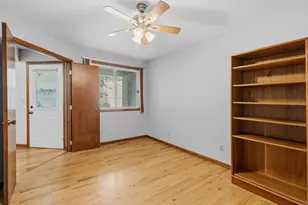 5661 Donegal Ct, Shoreview, MN 55126 - Photo 8