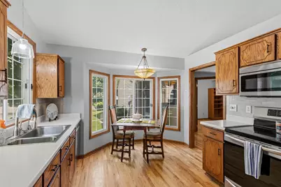 5661 Donegal Court, Shoreview, MN 55126 - Photo 6