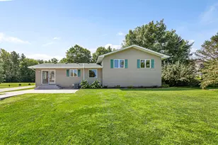 2518 14th St NE, Faribault, MN 55021 - Photo 6