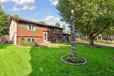 818 Pine Tree Trail, Stillwater, MN 55082 - Photo 4