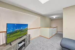 2335 Oakridge Cir, Hudson, WI 54016 - Photo 14