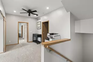 530 Grant Street E, Minneapolis, MN 55404 - Photo 22