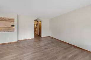 4163 Maureen Dr NE, Columbia Heights, MN 55421 - Photo 10