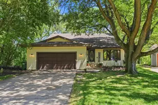 1861 Stinson Blvd, New Brighton, MN 55112 - Photo 4