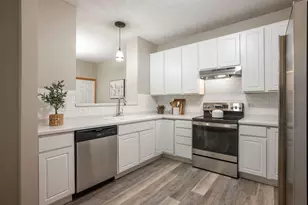 3001 Juniper Ln, Woodbury, MN 55125 - Photo 14