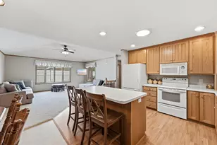 207 Circle View Dr, Dassel, MN 55325 - Photo 4