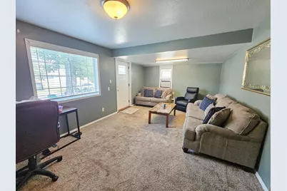 407 S 2nd Street, Marshall, MN 56258 - Photo 4