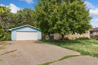 7004 74 1/2 Avenue N, Brooklyn Park, MN 55428 - Photo 2