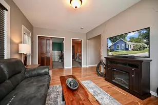 528 E 2nd St, Winona, MN 55987 - Photo 4