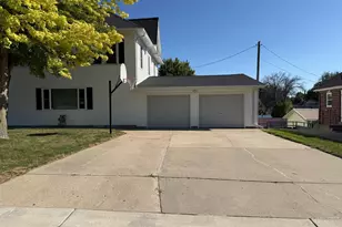 124 N Spring Ave, Springfield, MN 56087 - Photo 4