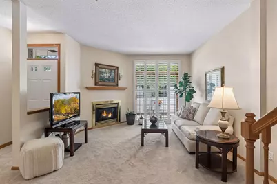 17904 Cobblestone Way #37, Eden Prairie, MN 55347 - Photo 4