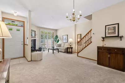 17904 Cobblestone Way #37, Eden Prairie, MN 55347 - Photo 2