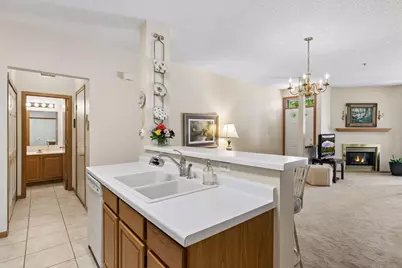 17904 Cobblestone Way #37, Eden Prairie, MN 55347 - Photo 14