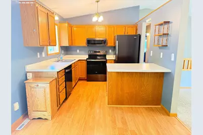 3318 39th Street S, Moorhead, MN 56560 - Photo 4