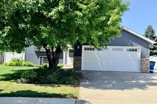 3318 39th St S, Moorhead, MN 56560 - Photo 2
