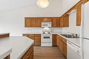 12218 Buchanan Ct NE, Blaine, MN 55434 - Photo 8
