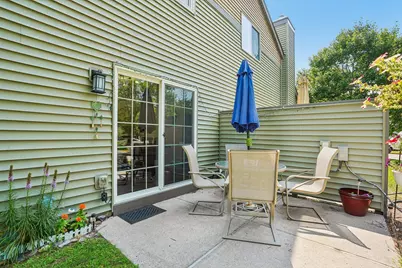 9945 Russell Avenue N #6, Brooklyn Park, MN 55444 - Photo 12