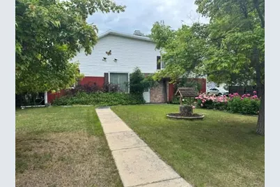1303 11th Avenue, International Falls, MN 56649 - Photo 2