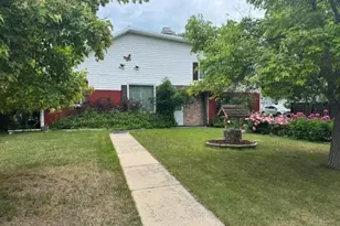 1303 11th Ave, International Falls, MN 56649 - Photo 2