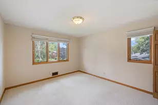 2305 S Skyline Dr S, Burnsville, MN 55337 - Photo 14