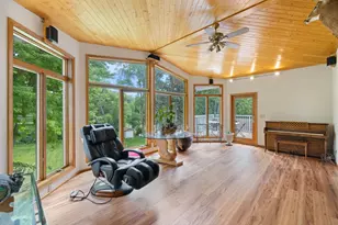 2305 S Skyline Dr S, Burnsville, MN 55337 - Photo 8