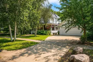 215 Elm St, Northfield, MN 55057 - Photo 2