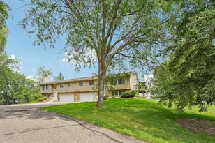 2301 Mailand Rd E, Maplewood, MN 55119 - Photo 30