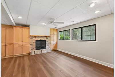 2301 Mailand Road E, Maplewood, MN 55119 - Photo 14