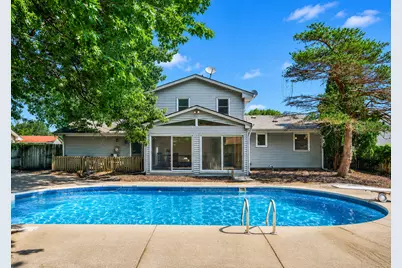 9225 Northwood Parkway, New Hope, MN 55427 - Photo 2