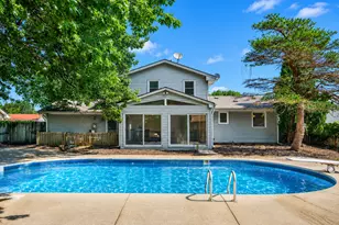 9225 Northwood Pkwy, New Hope, MN 55427 - Photo 2