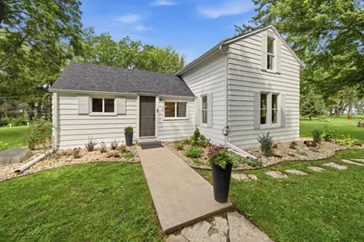 10337 30 Highway SW, Hayfield, MN 55940 - Photo 1