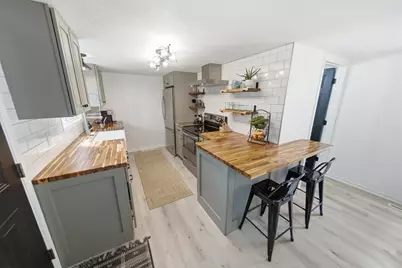 10337 30 Highway SW, Hayfield, MN 55940 - Photo 4