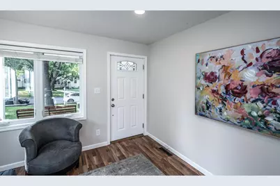 2737 Hampshire Avenue S, Saint Louis Park, MN 55426 - Photo 4
